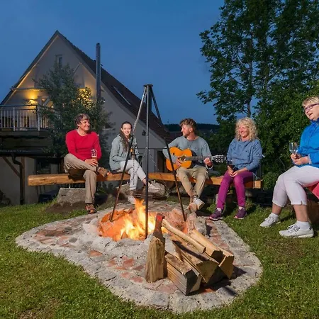 Apartment Grosses Mit Sauna, Grill, Garten, Kaminofen *