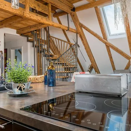 Grosses Mit Sauna, Grill, Garten, Kaminofen *